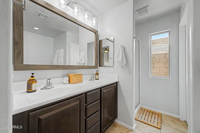 2164 E STACEY Road, Gilbert, AZ 85298