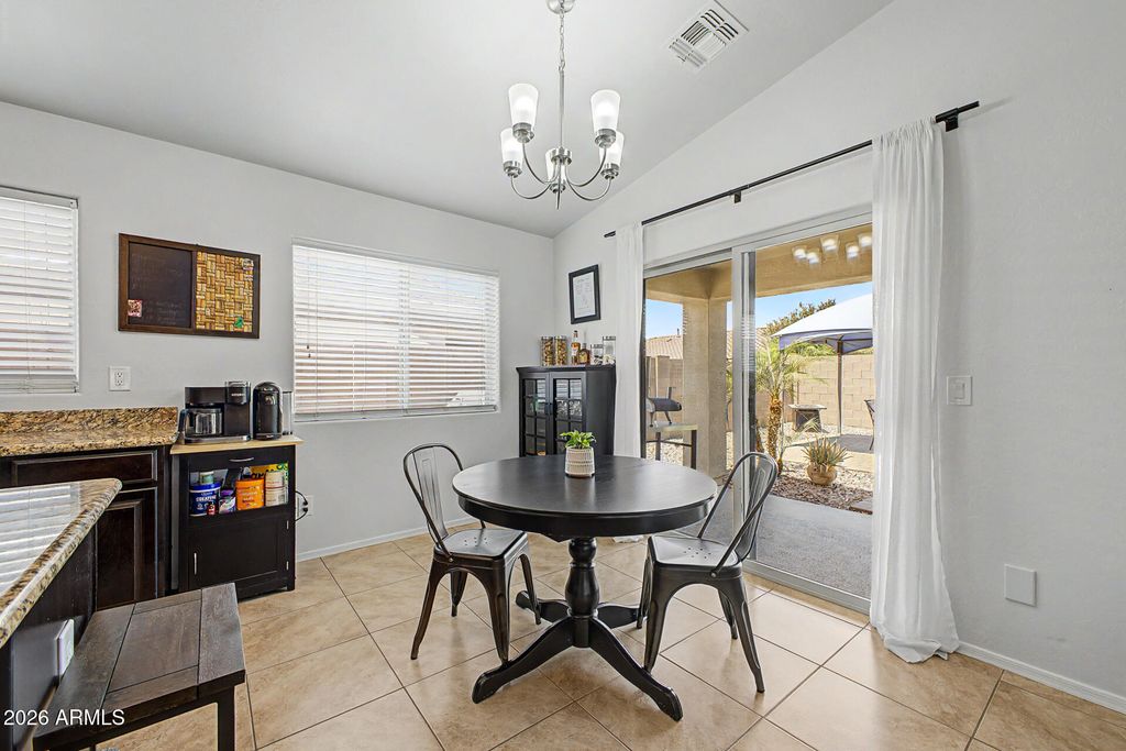 Image 12 of property listing at 2164 E STACEY Road, Gilbert, AZ 85298