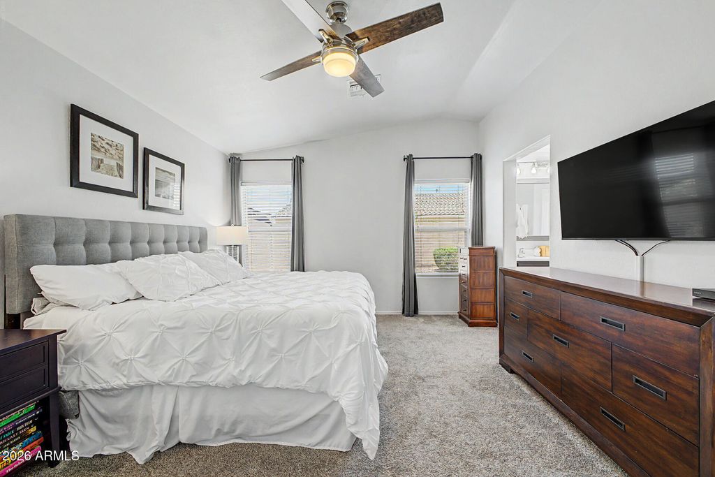 Image 15 of property listing at 2164 E STACEY Road, Gilbert, AZ 85298