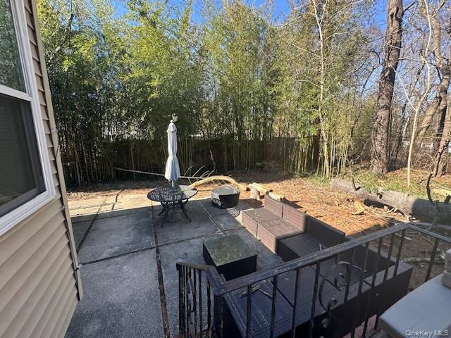 21 Ruby Lane, Huntington Station, NY 11746