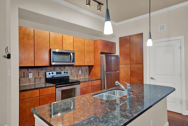 300 St Joseph Parkway 307, Houston, TX 77002
