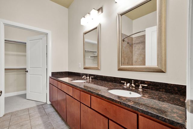 300 St Joseph Parkway 307, Houston, TX 77002