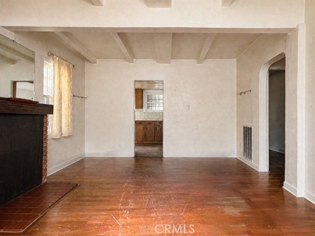 211 S Bel Aire Drive, Burbank, CA 91501