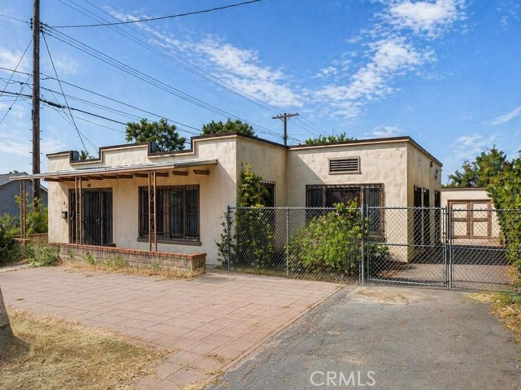 211 S Bel Aire Drive, Burbank, CA 91501