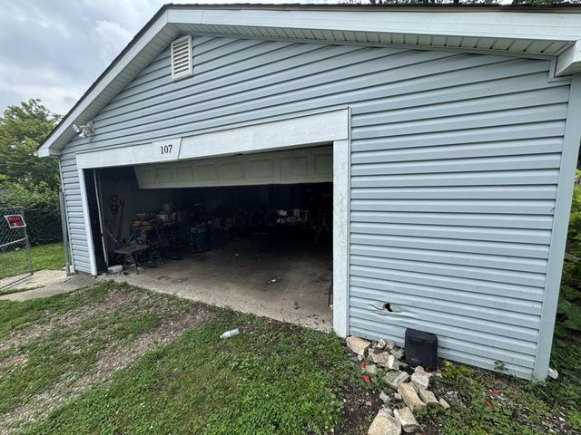 107 Lawrence Avenue, Columbus, OH 43228