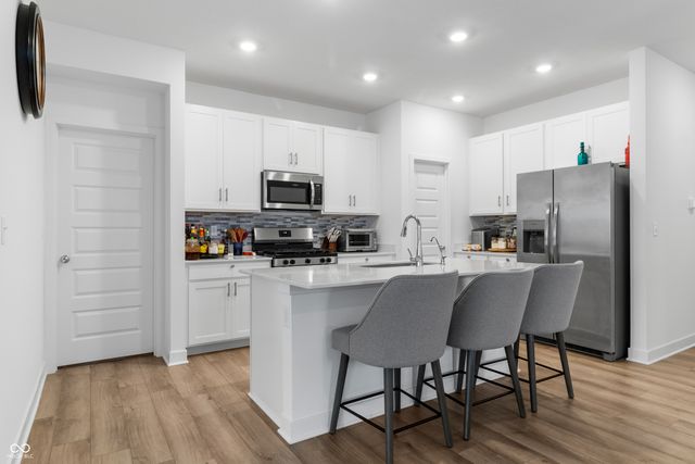 2035 Jasper Brook Court, Whitestown, IN 46075