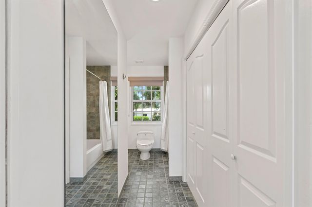 3304 N Flagler Drive, West Palm Beach, FL 33407