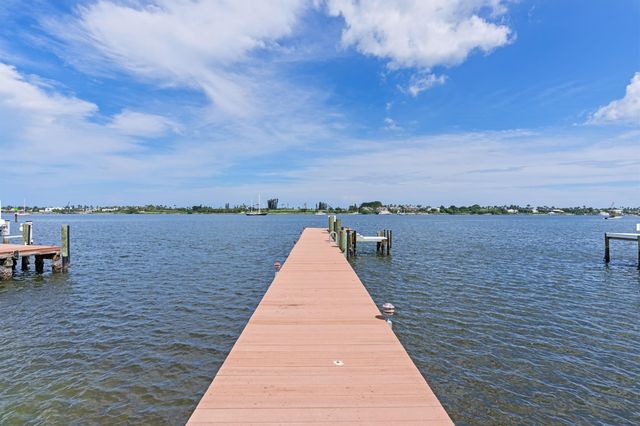 3304 N Flagler Drive, West Palm Beach, FL 33407