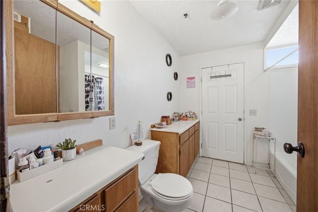 7725 Sahara, 29 Palms, CA 92277