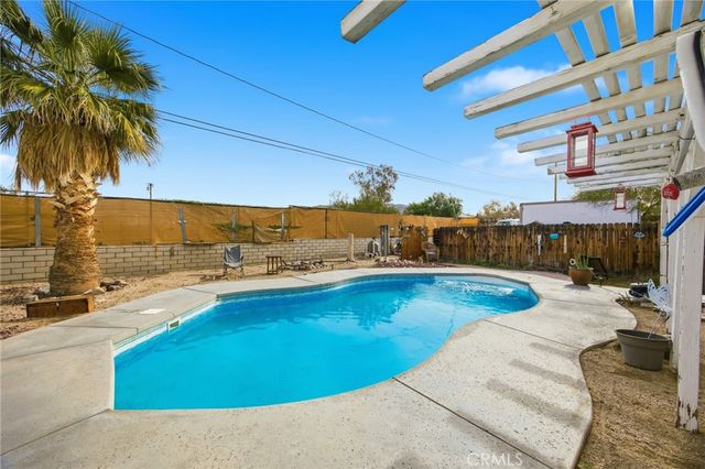 7725 Sahara, 29 Palms, CA 92277