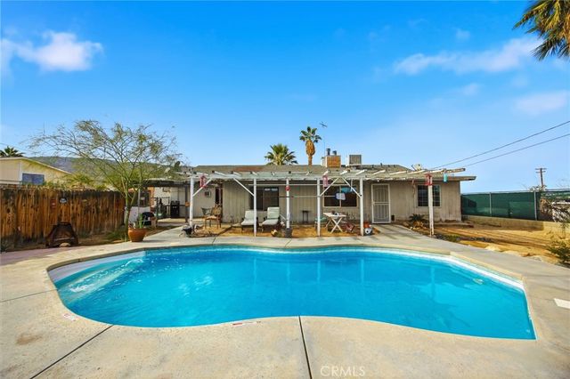 7725 Sahara, 29 Palms, CA 92277