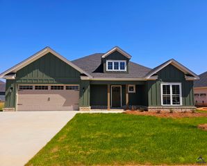 103 Nash Court, Perry, GA 31069