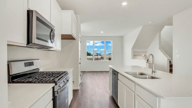 1374 Foxglove Drive, Bartlett, IL 60103