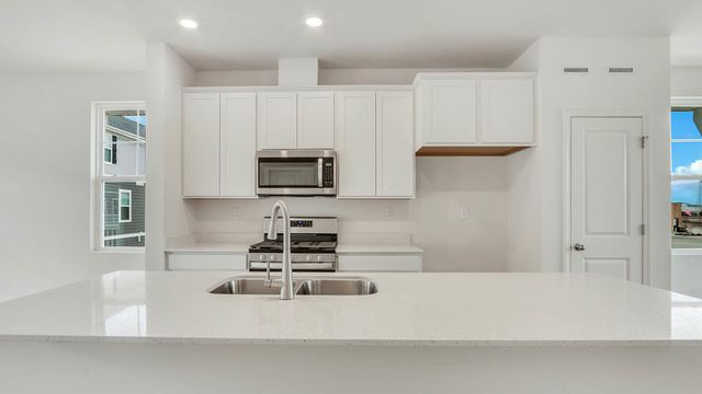 1374 Foxglove Drive, Bartlett, IL 60103