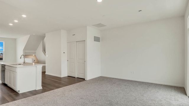 1374 Foxglove Drive, Bartlett, IL 60103