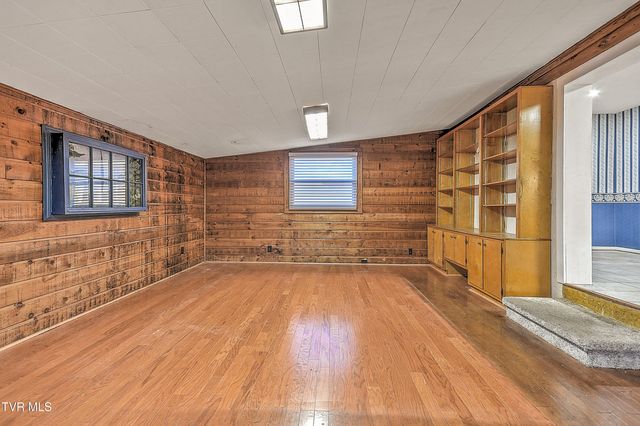 2133 Swannanoa Avenue, Kingsport, TN 37664