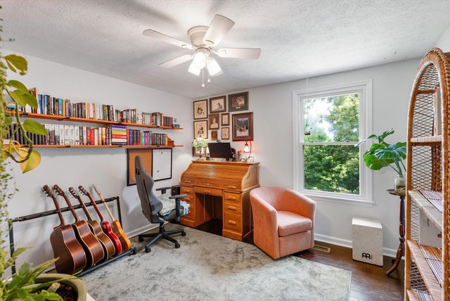250 Old Columbia Rd, Dickson, TN 37055