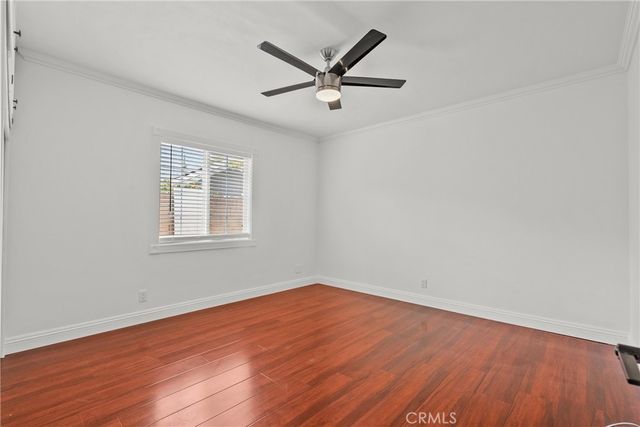 23036 Burbank, Woodland Hills, CA 91367