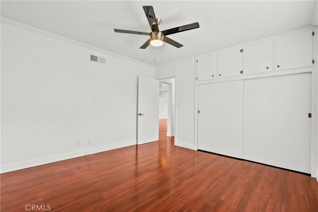 23036 Burbank, Woodland Hills, CA 91367