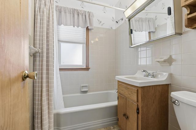 2047 Morgan Avenue, Saint Paul, MN 55116
