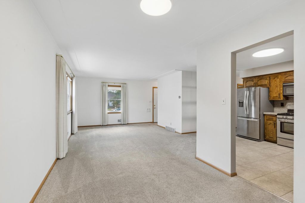 2047 Morgan Avenue, Saint Paul, MN 55116 — photo 5