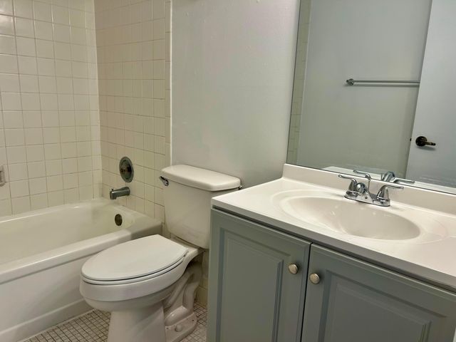 8540 N Sherman Circle 305, Miramar, FL 33025