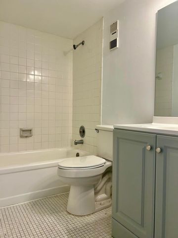 8540 N Sherman Circle 305, Miramar, FL 33025