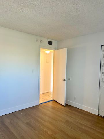 8540 N Sherman Circle 305, Miramar, FL 33025