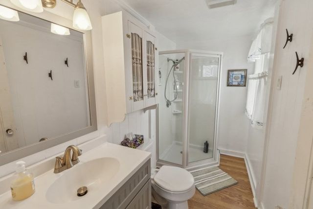 10 Surf Avenue, Wareham, MA 02571