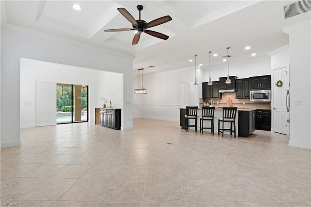 9436 Whooping Crane WAY, Naples, FL 34120