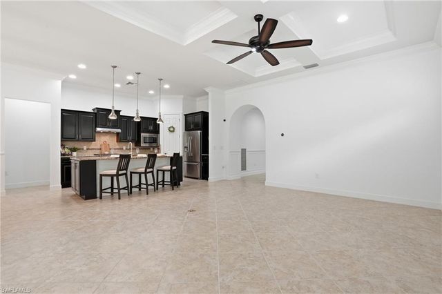 9436 Whooping Crane WAY, Naples, FL 34120