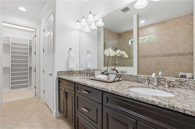 9436 Whooping Crane WAY, Naples, FL 34120
