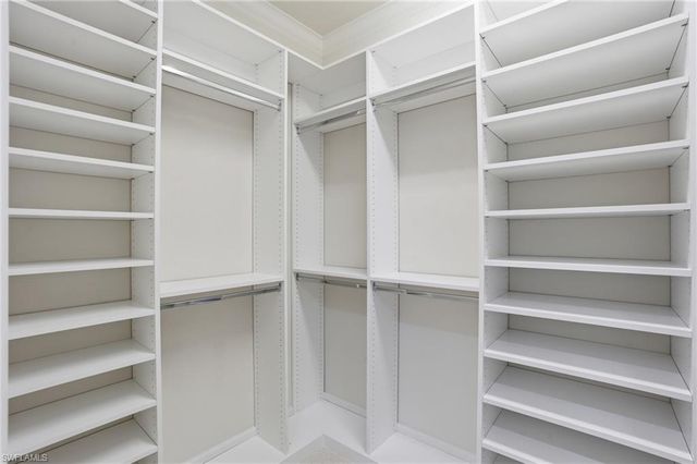 9436 Whooping Crane WAY, Naples, FL 34120