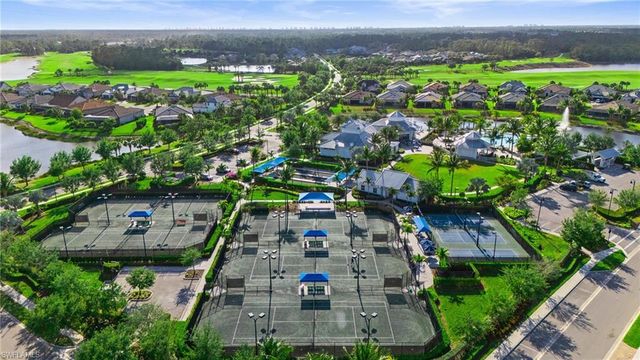 9436 Whooping Crane WAY, Naples, FL 34120