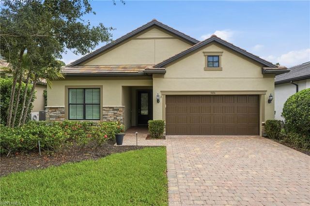 9436 Whooping Crane WAY, Naples, FL 34120