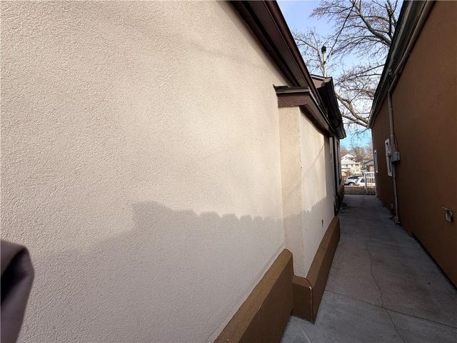 436 Lawndale Avenue, Kansas City, MO 64123