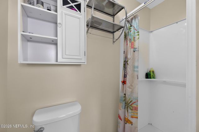 8435 BEAUTYBUSH Court, Jacksonville, FL 32244