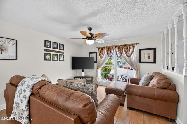 8435 BEAUTYBUSH Court, Jacksonville, FL 32244