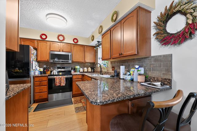 8435 BEAUTYBUSH Court, Jacksonville, FL 32244