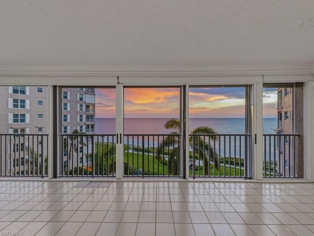 2905 GULF SHORE BLVD N 501N, Naples, FL 34103