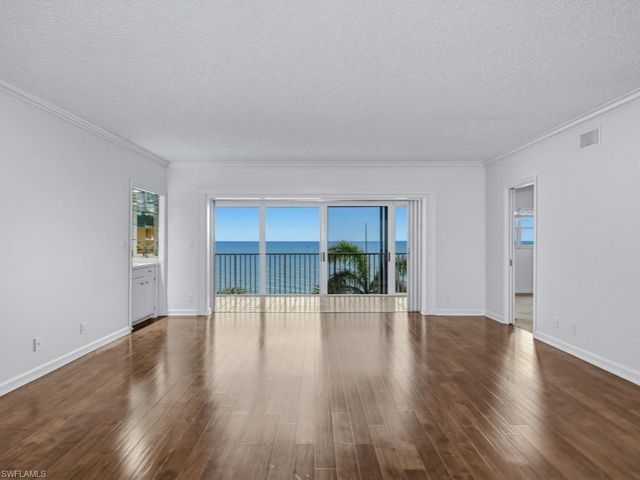 2905 GULF SHORE BLVD N 501N, Naples, FL 34103