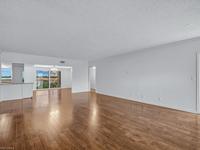 2905 GULF SHORE BLVD N 501N, Naples, FL 34103