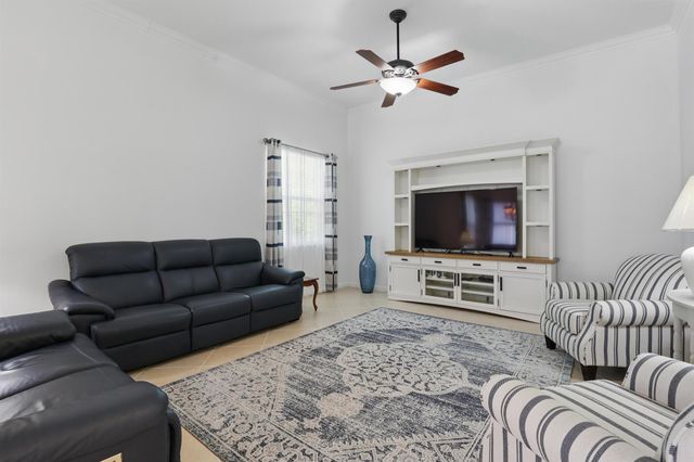 477 NW Blue Lake Drive, Port St Lucie, FL 34986