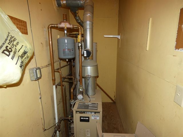 8376 E Baldwin Avenue, Watervliet, MI 49098