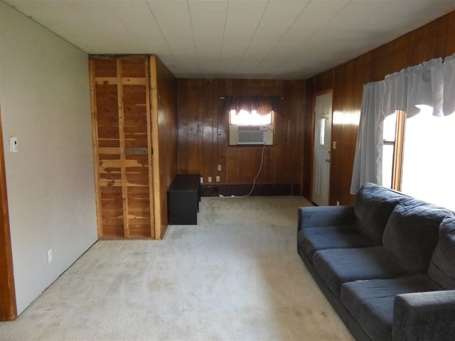 8376 E Baldwin Avenue, Watervliet, MI 49098