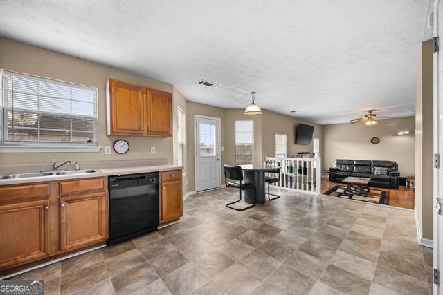 100 Adelaide Drive, Covington, GA 30016