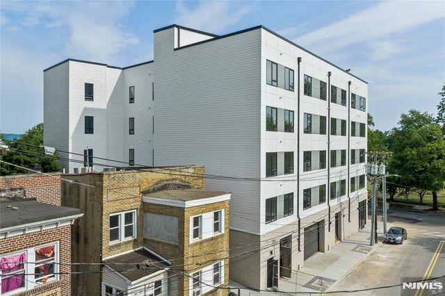 448 -452 Orange Avenue 203, Newark, NJ 07103