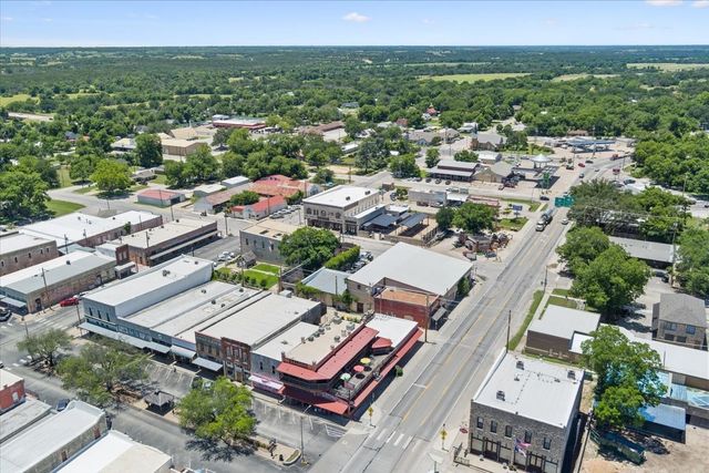 128 N Pecan Street, Hico, TX 76457