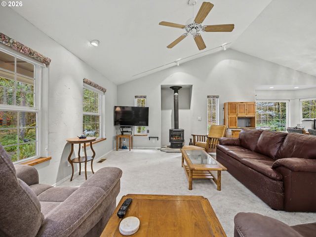 65600 E BROOKSIDE St, Welches, OR 97067