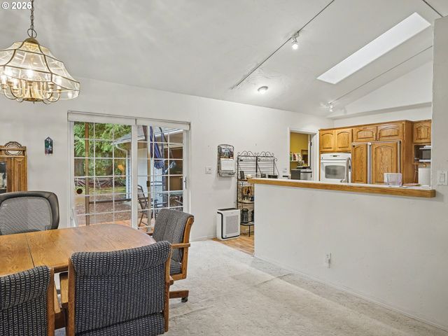 65600 E BROOKSIDE St, Welches, OR 97067